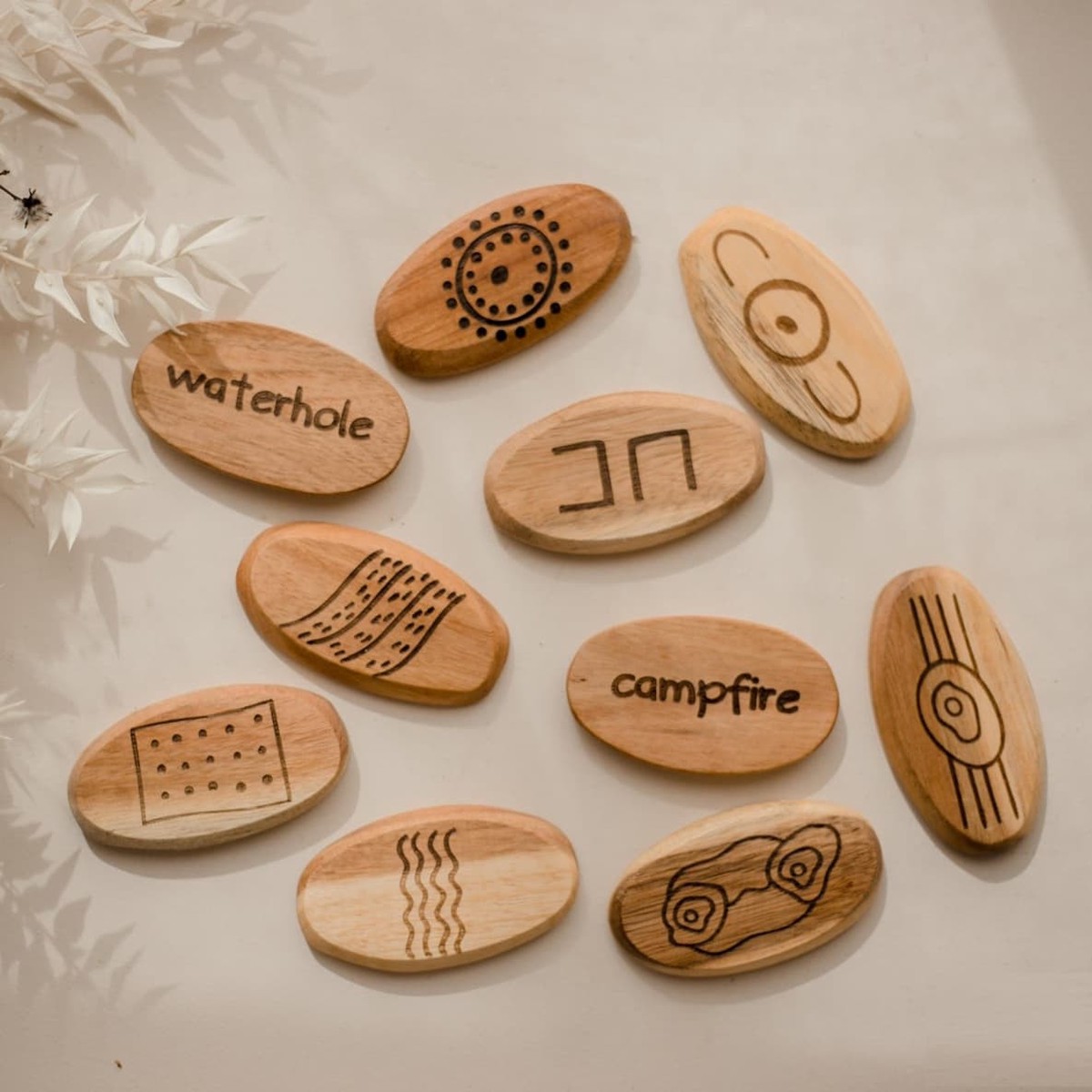 Qtoys Aboriginal Symbol Wooden Stones