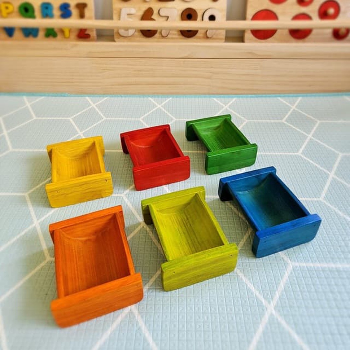 Qtoys Coloured Bamboo Sorting Containers