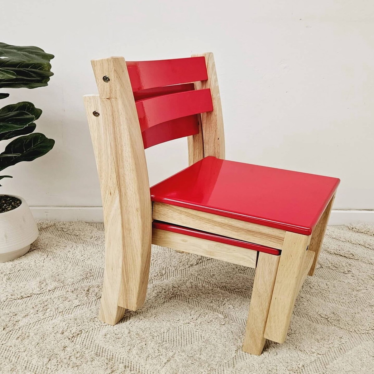 Qtoys Kids Red Seat Stacking Chairs - Set of 2
