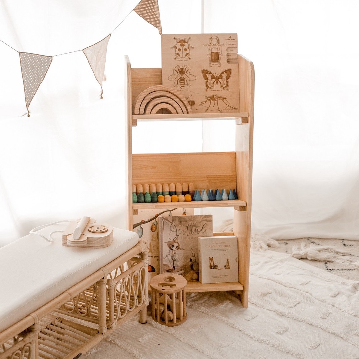 Qtoys 3 Tier Bookshelf