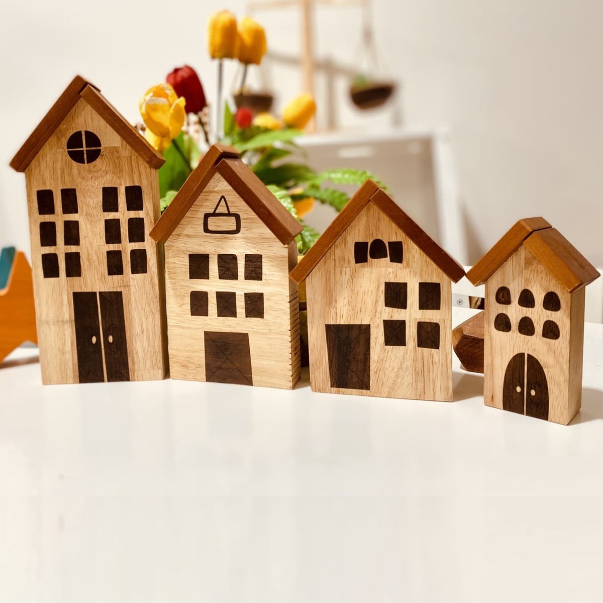 Qtoys Natural Wooden Play House Set of 4