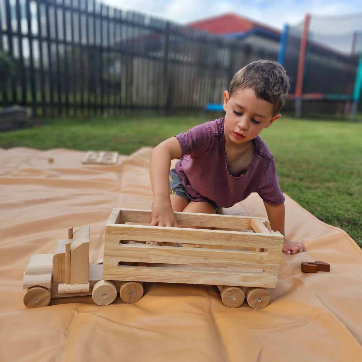 Qtoys Pretend Play Wooden Cattle Truck