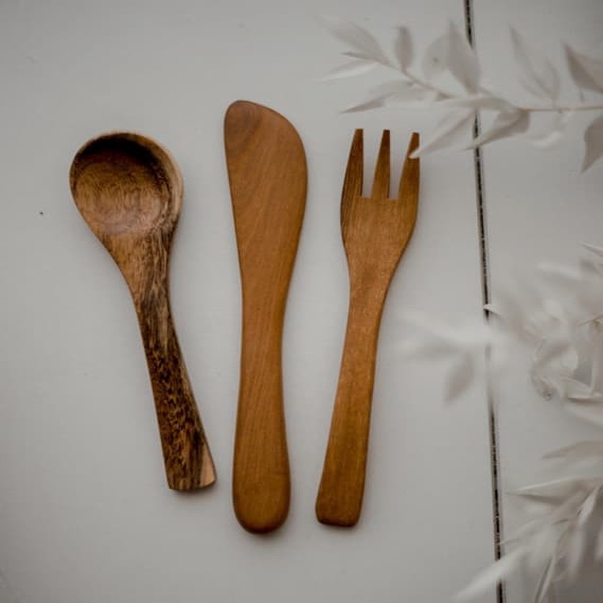 Qtoys Toddler Wooden Utensil Set