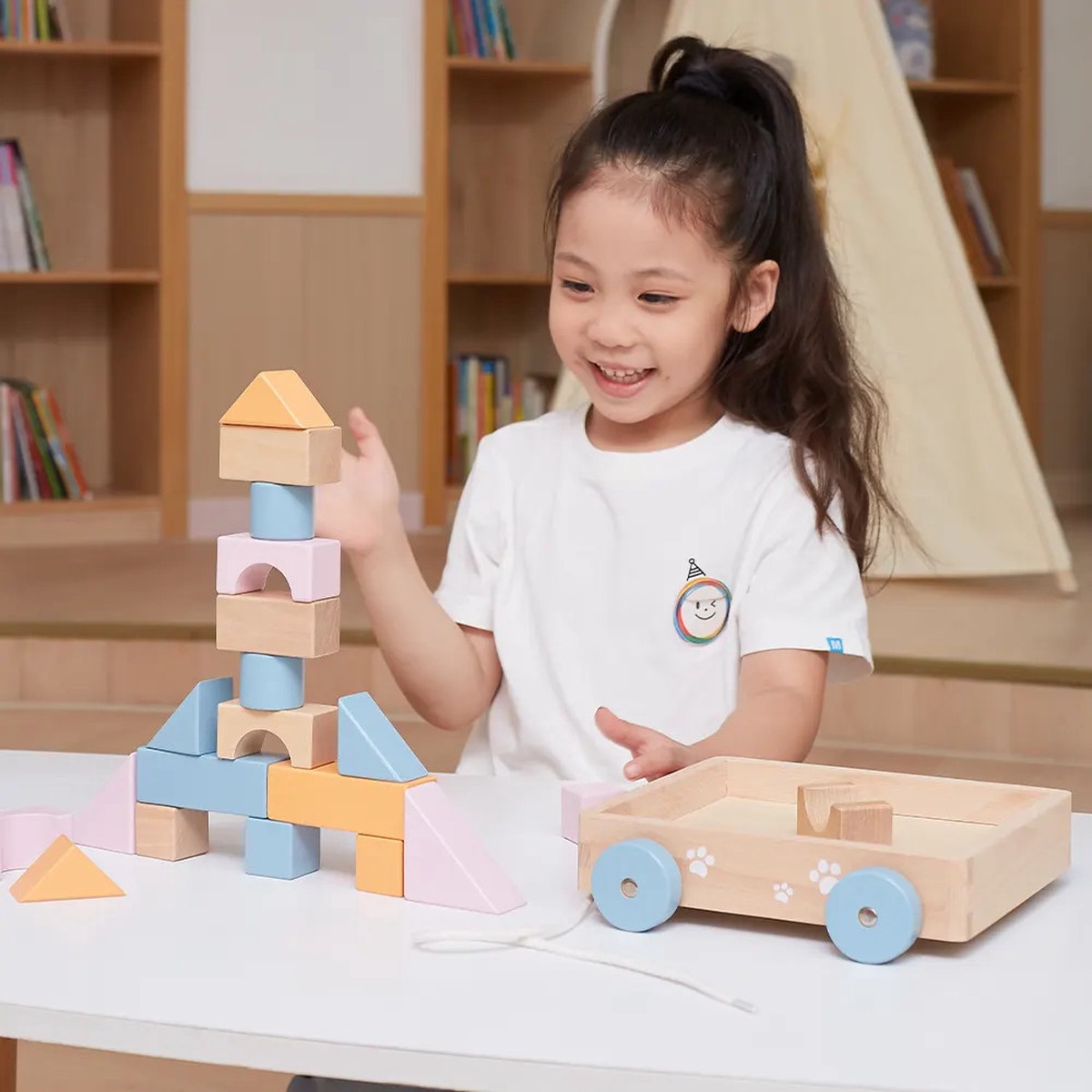 PolarB Mini Pull Along Block Wagon