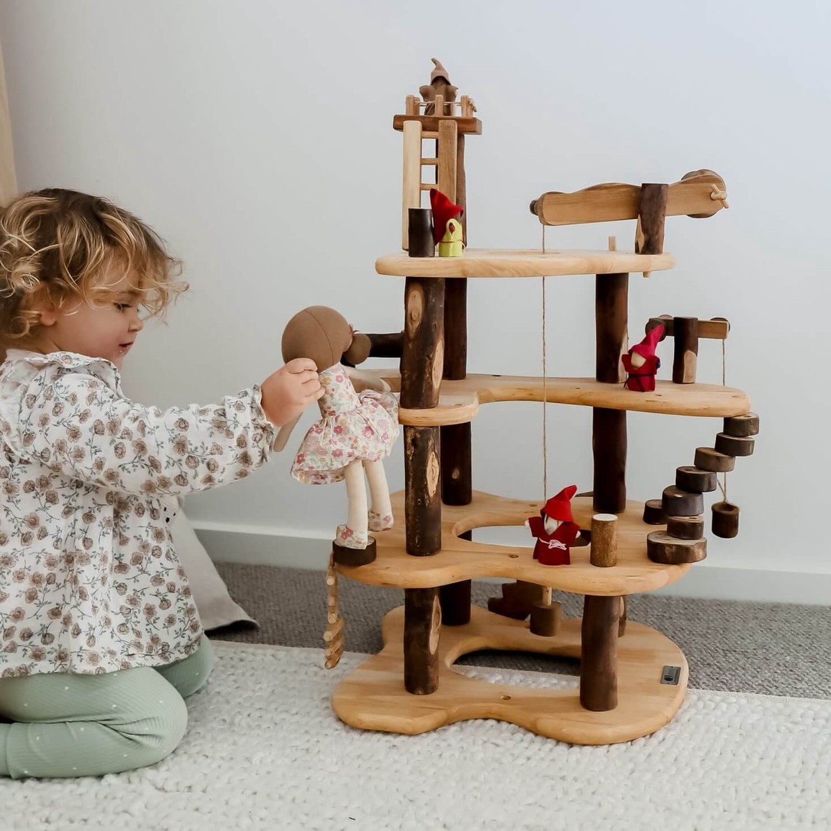 Qtoys Three Level Tree House Toy Play Set